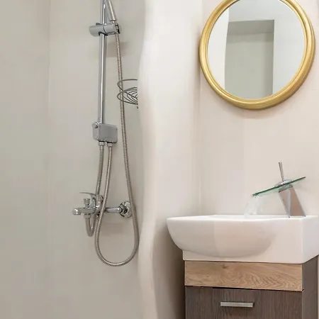 Vincenzo Harmony Ii- Old Town Apartahotel Rétino