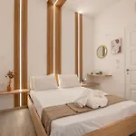 Apart Otel Vincenzo Harmony Ii- Old Town Resmo