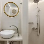 Apart Otel Vincenzo Harmony Ii- Old Town Resmo