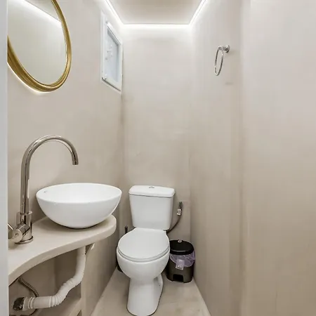 Vincenzo Harmony Ii- Old Town 3* 罗希姆诺