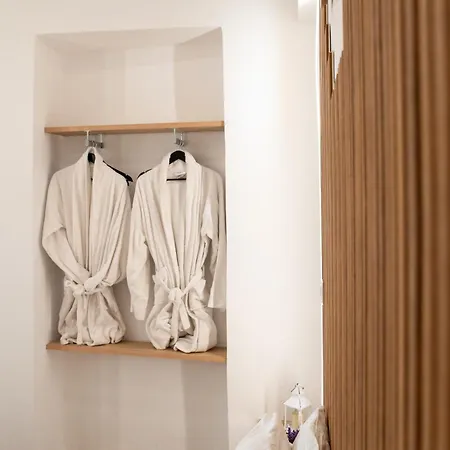 Vincenzo Harmony Ii- Old Town