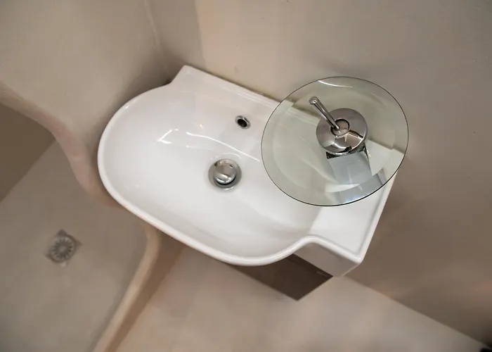 Vincenzo Harmony Ii- Old Town Apartahotel