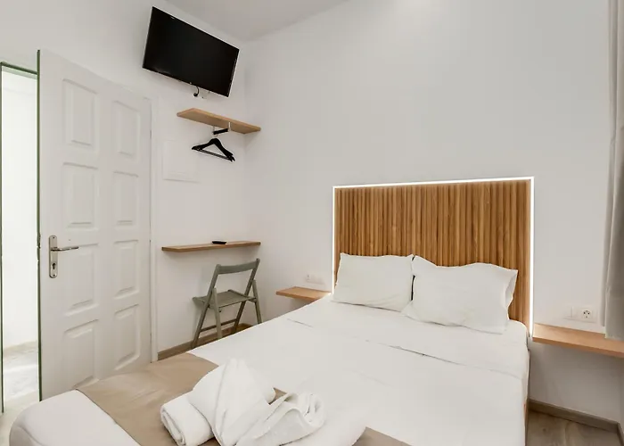 Vincenzo Harmony Ii- Old Town Apartahotel